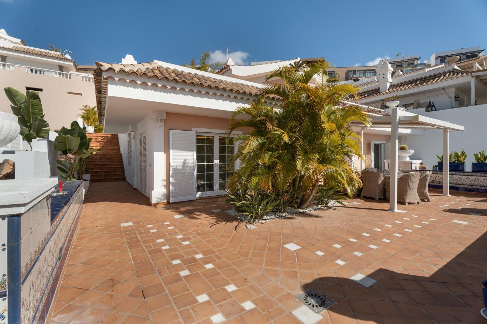 Villa Marbella-Private Heated Pool And Breathtaking View Costa Adeje  Bagian luar foto