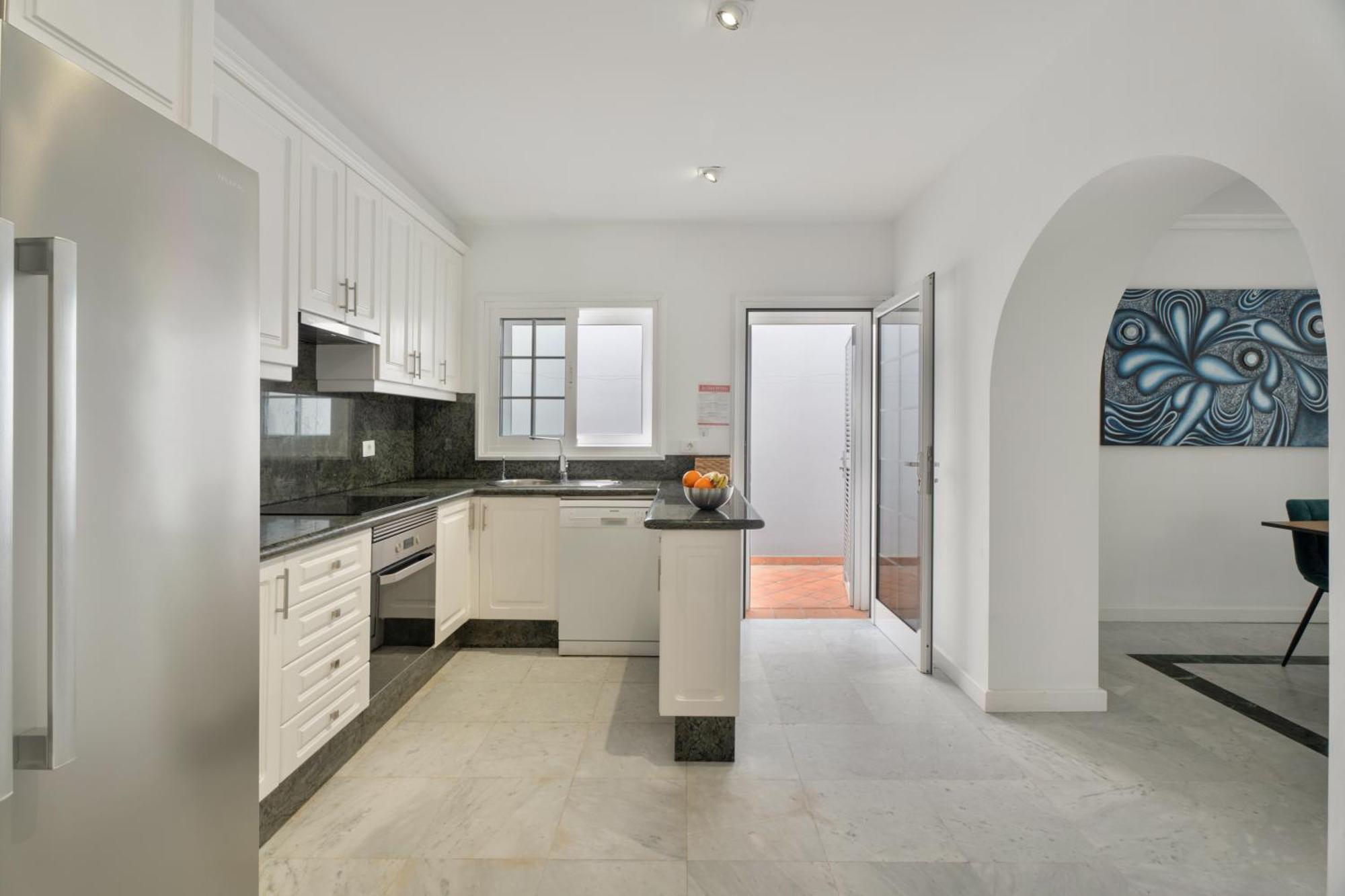 Villa Marbella-Private Heated Pool And Breathtaking View Costa Adeje  Bagian luar foto
